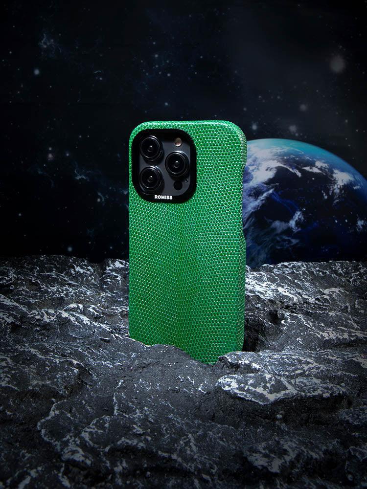 BORDEAUX, Lizard leather cases for iPhone 14 - ROMISS